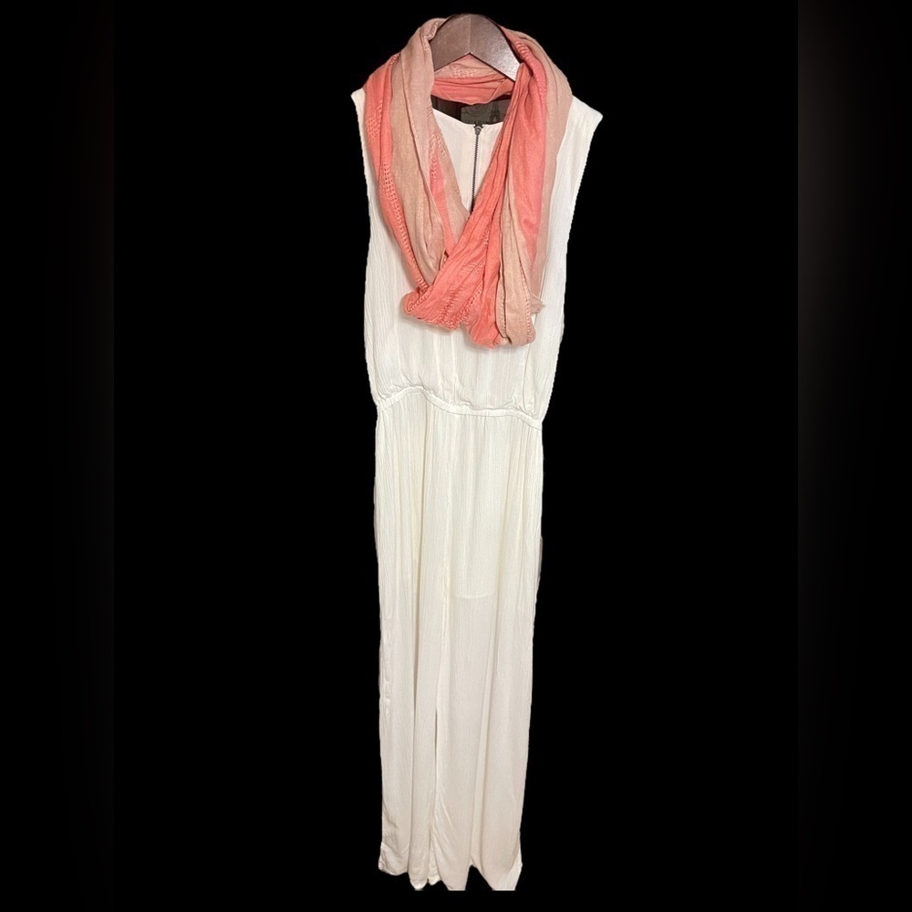 STUNNING BCBG Generation Off White Sleeveless Pantsuit Jumpsuit Medium Cottage
